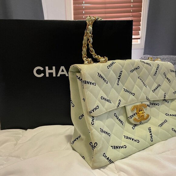 Vintage Chanel Light Mint Green Maxi Jumbo Logo Pattern Quilted Cotton Shoulder - Picture 2 of 15